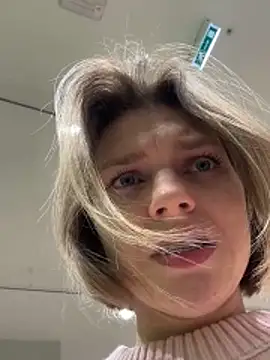 ValenciaShock with friend camshow