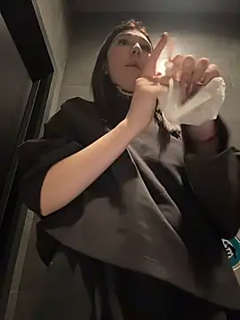 FionaMurr tits - 21/01/2026